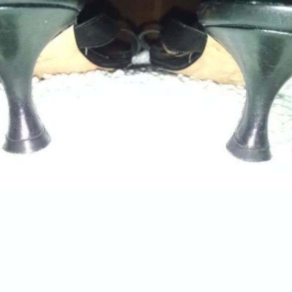 MANOLO BLAHNIK Black Sandals 7.5 - Picture 8 of 8